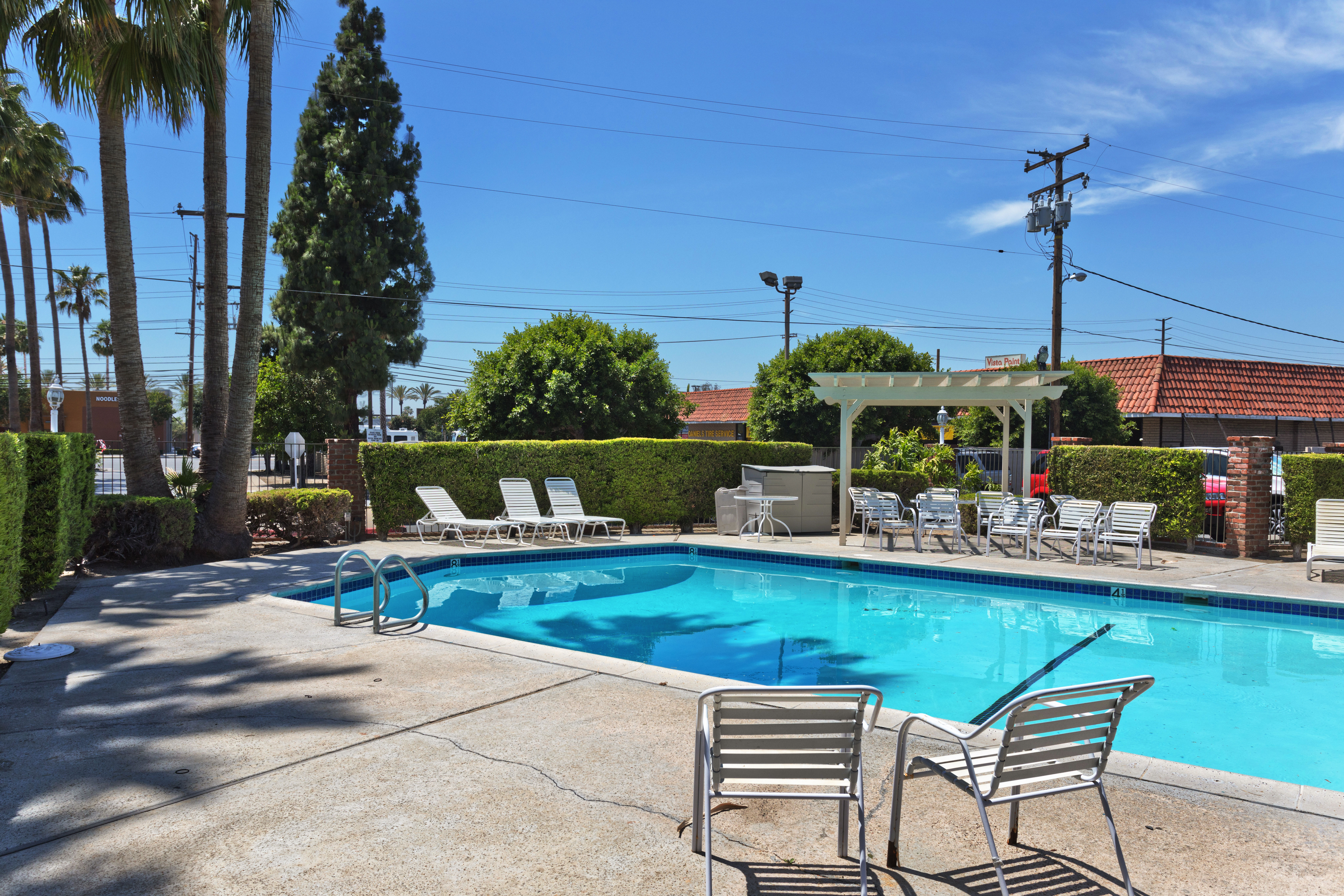 2295 North Tustin Street, Orange, CA, USA, 92865 - Thumbnail 3