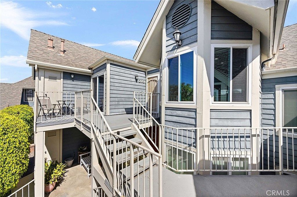 810 Baker St APT 210 Costa Mesa, CA 92626 - Thumbnail 3