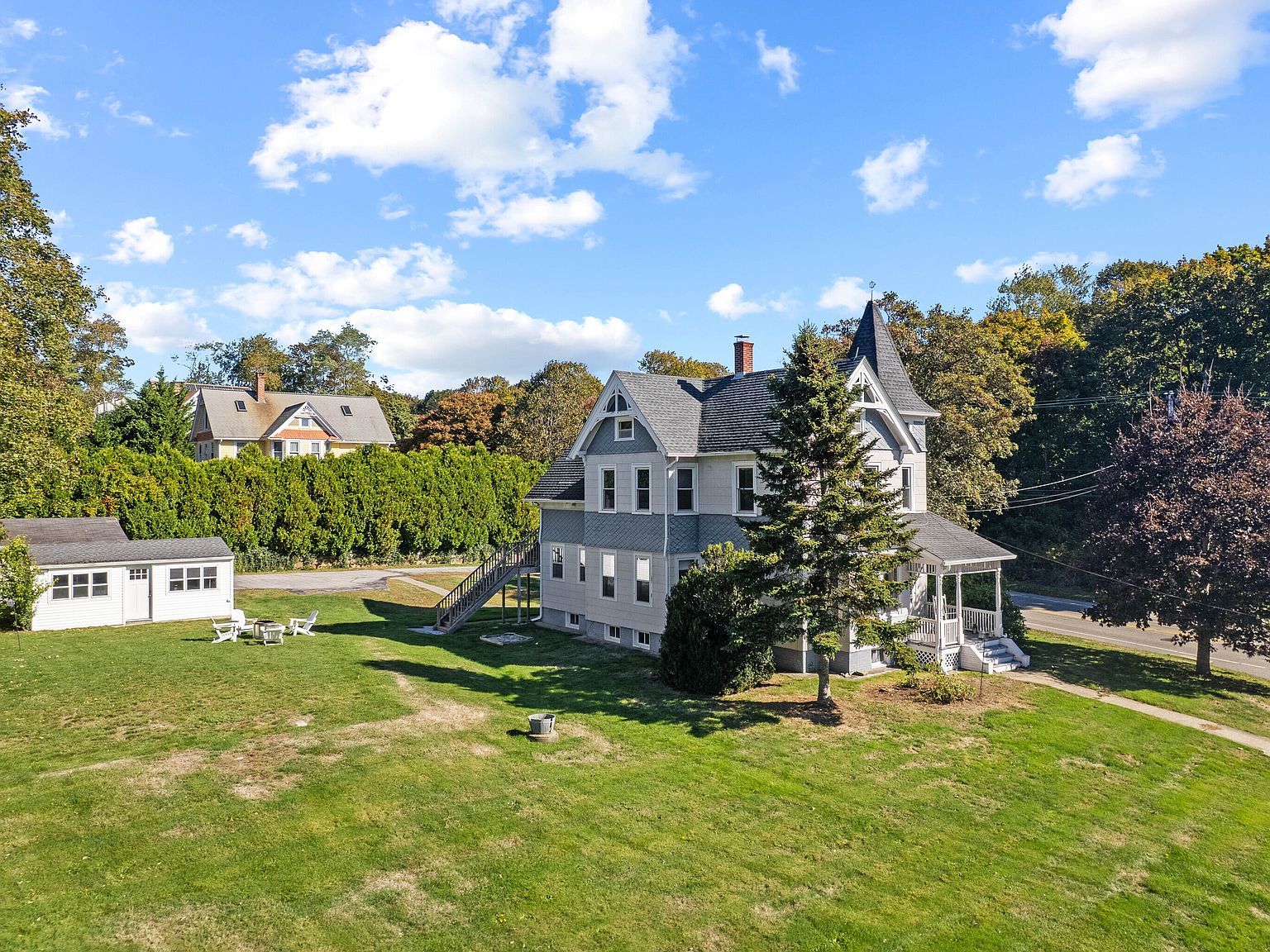 16 Prospect Hill Rd Groton, CT 06340 - Thumbnail 3