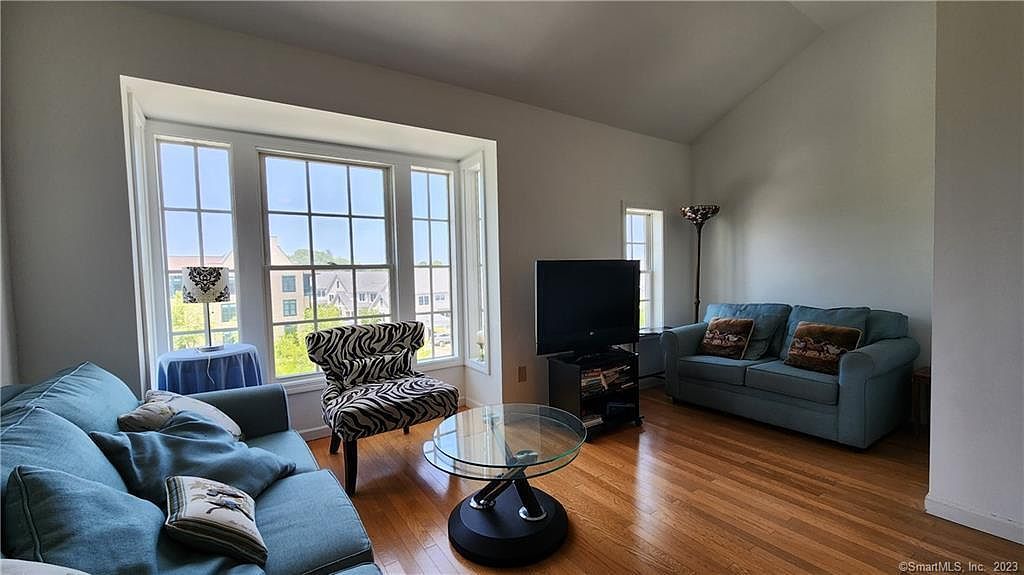 38 Hope St Unit 26 Niantic, CT 06357 - Thumbnail 3