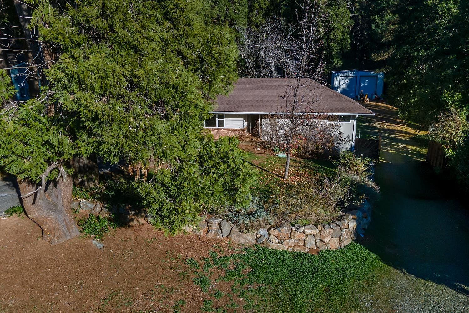 2893 Prouty Ln Camino, CA 95709 - Thumbnail 3