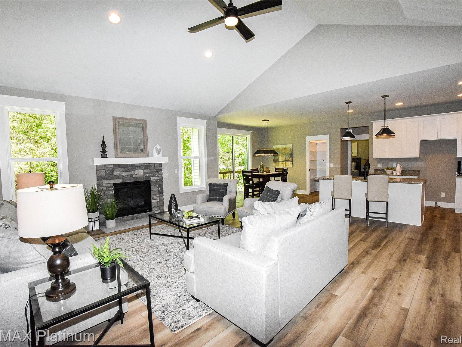 43 Candlelight Ct Brighton, MI 48114 - Thumbnail 3