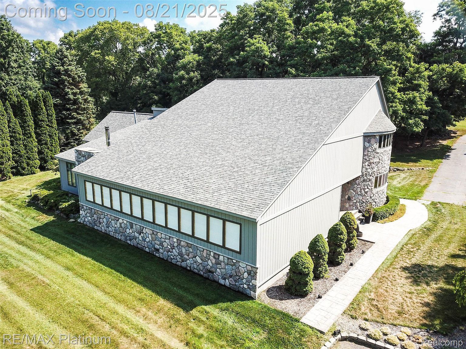 5160 Fenton Rd Fenton, MI 48430 - Thumbnail 3