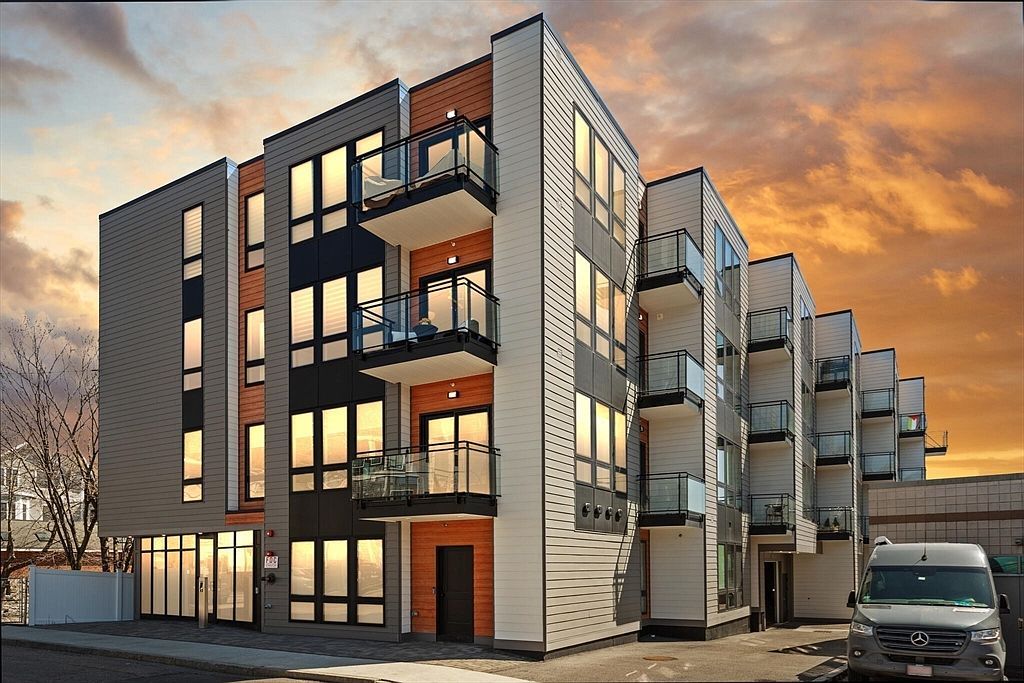 11 Tafthill Ter #4 Roslindale, MA 02131 - Thumbnail 3