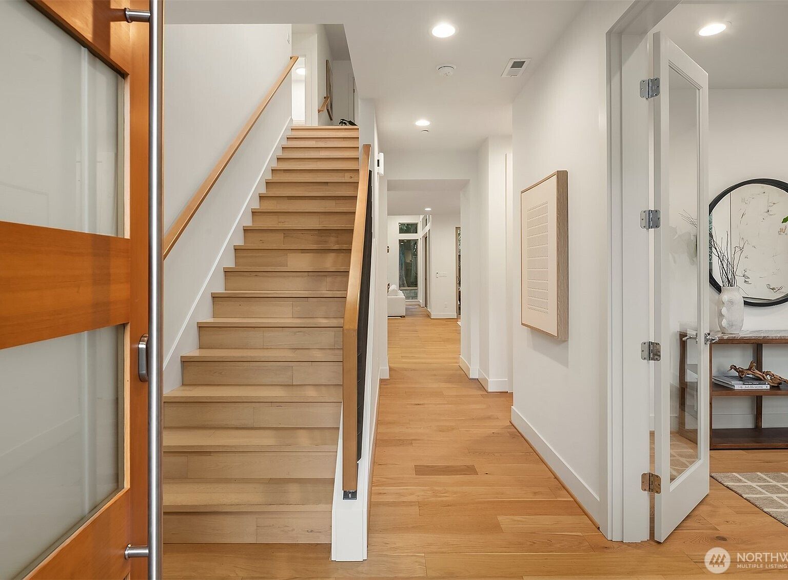 8206 128th Ave NE Kirkland, WA 98033 - Thumbnail 3