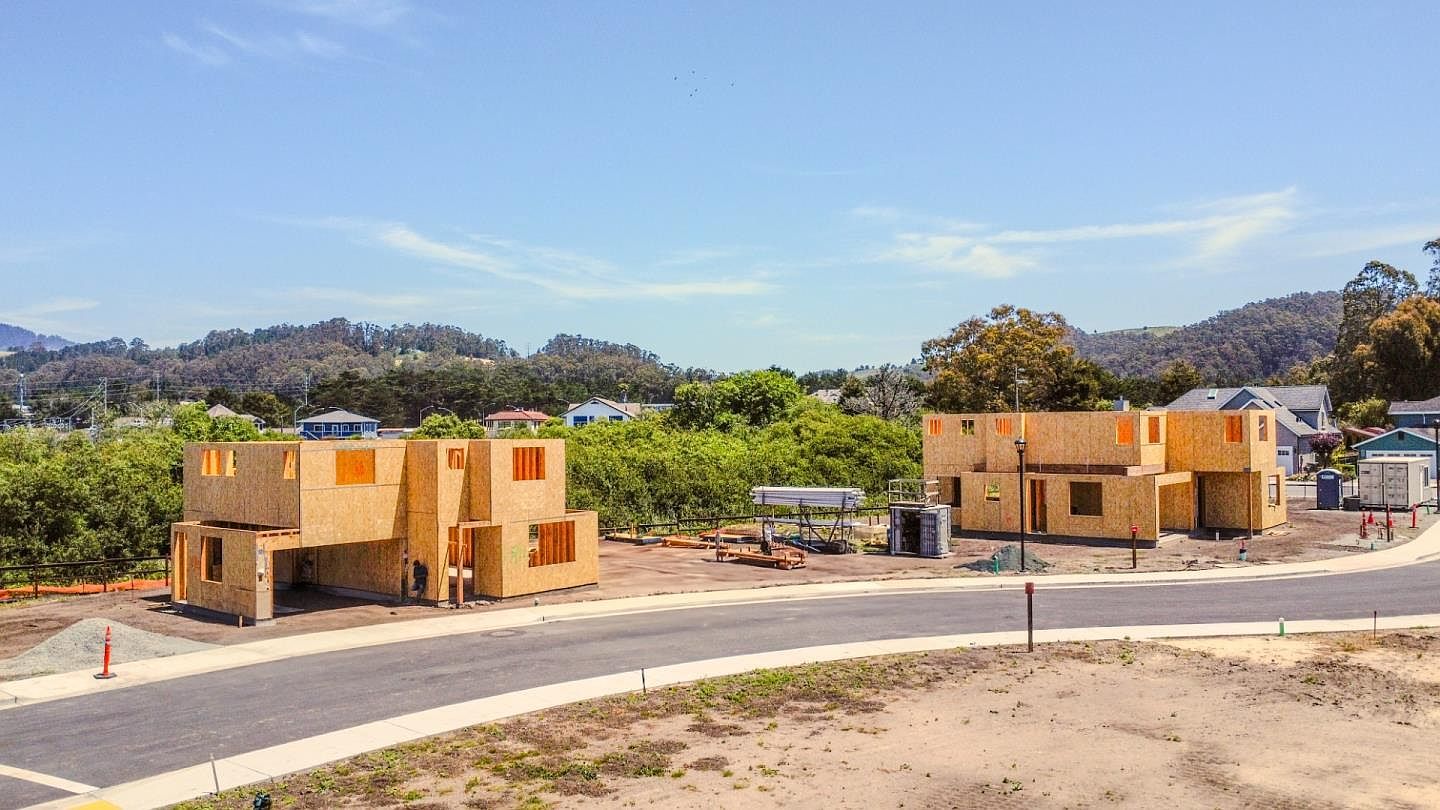 577 Creekside Ct Half Moon Bay, CA 94019 - Thumbnail 3