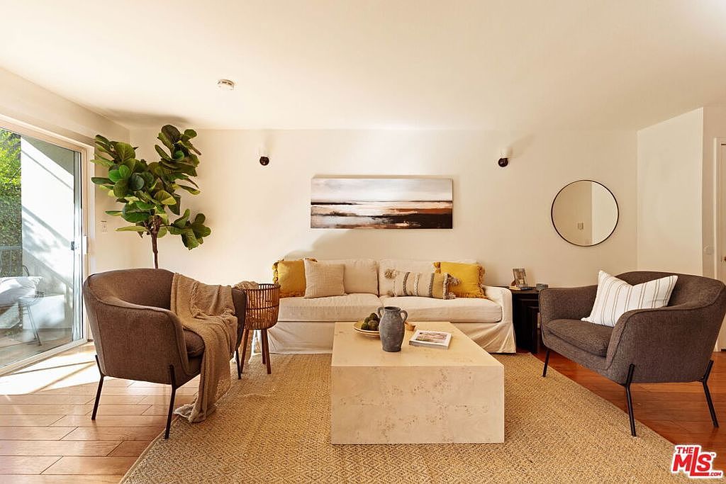 13030 Valleyheart Dr APT 119 Studio City, CA 91604 - Thumbnail 3