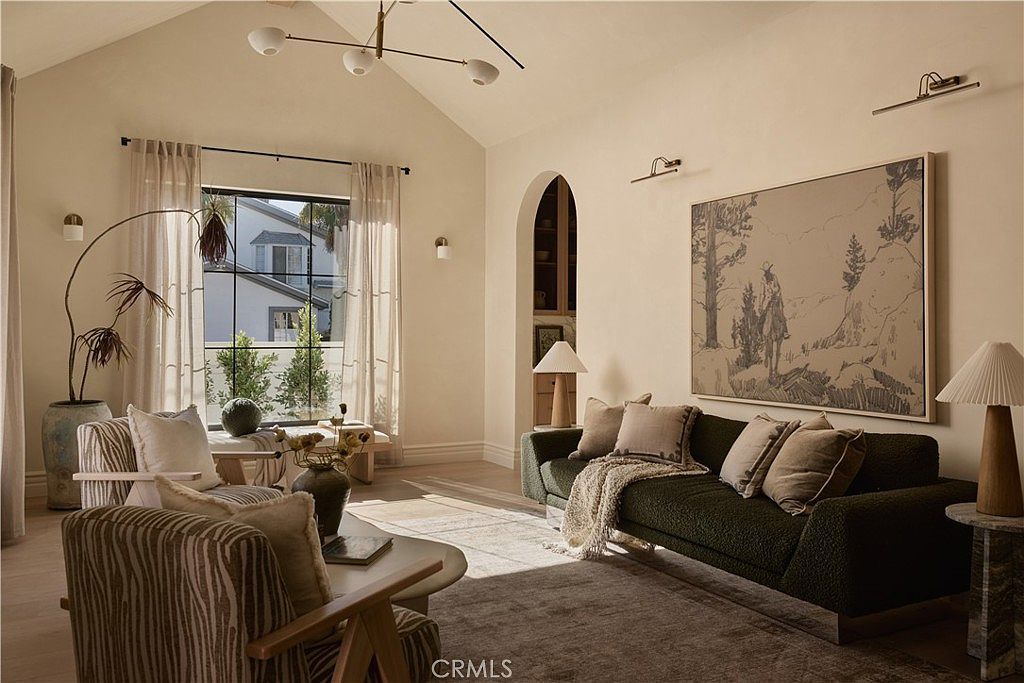 4605 Tobias Ave Sherman Oaks, CA 91403 - Thumbnail 3