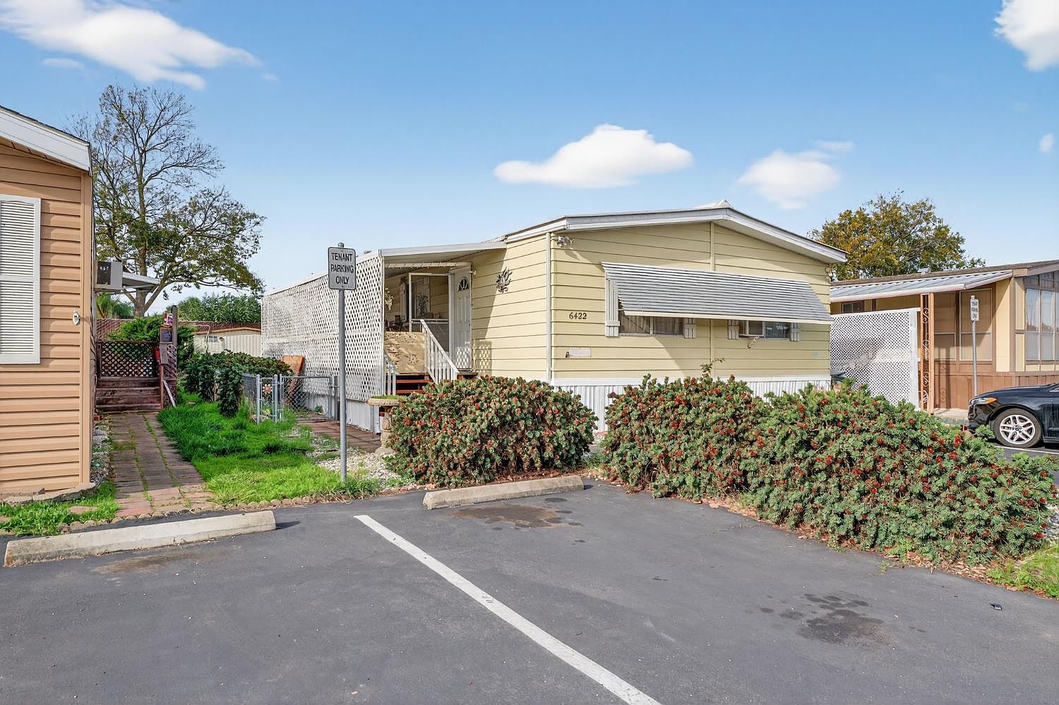 6422 Capital Dr #24 Sacramento, CA 95828 - Thumbnail 3