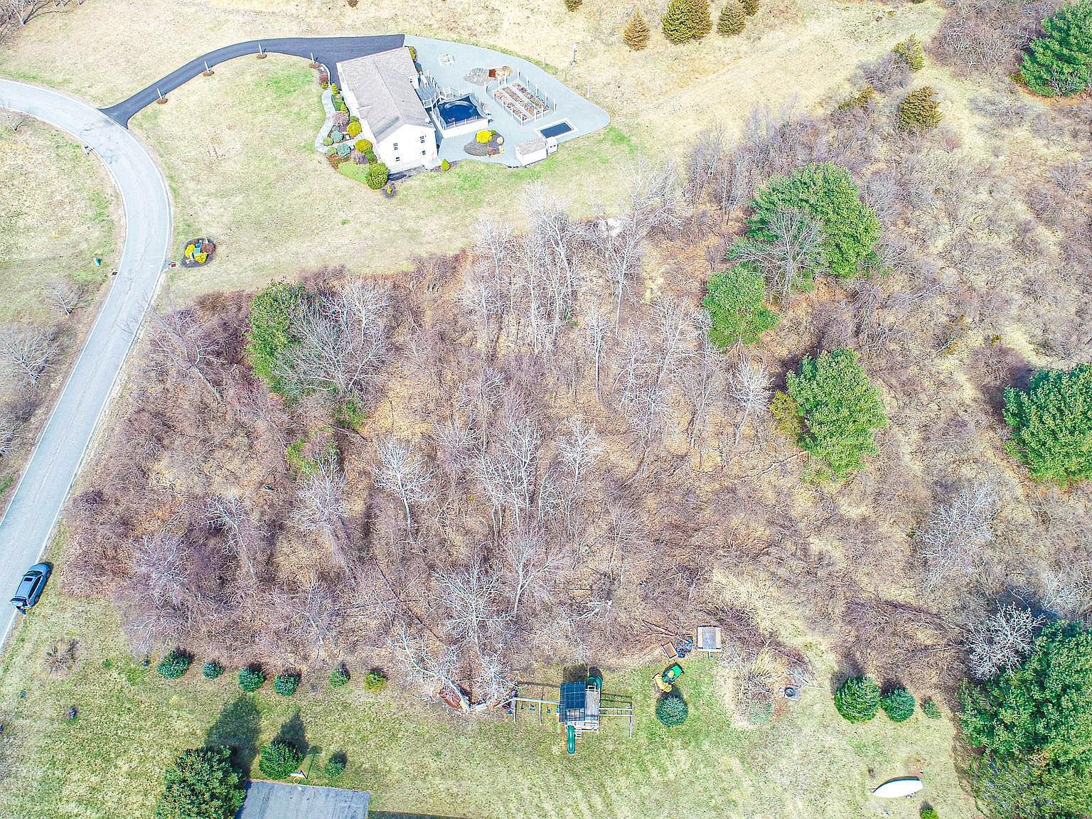 3 Garrett Dr North Hampton, NH 03862 - Thumbnail 3