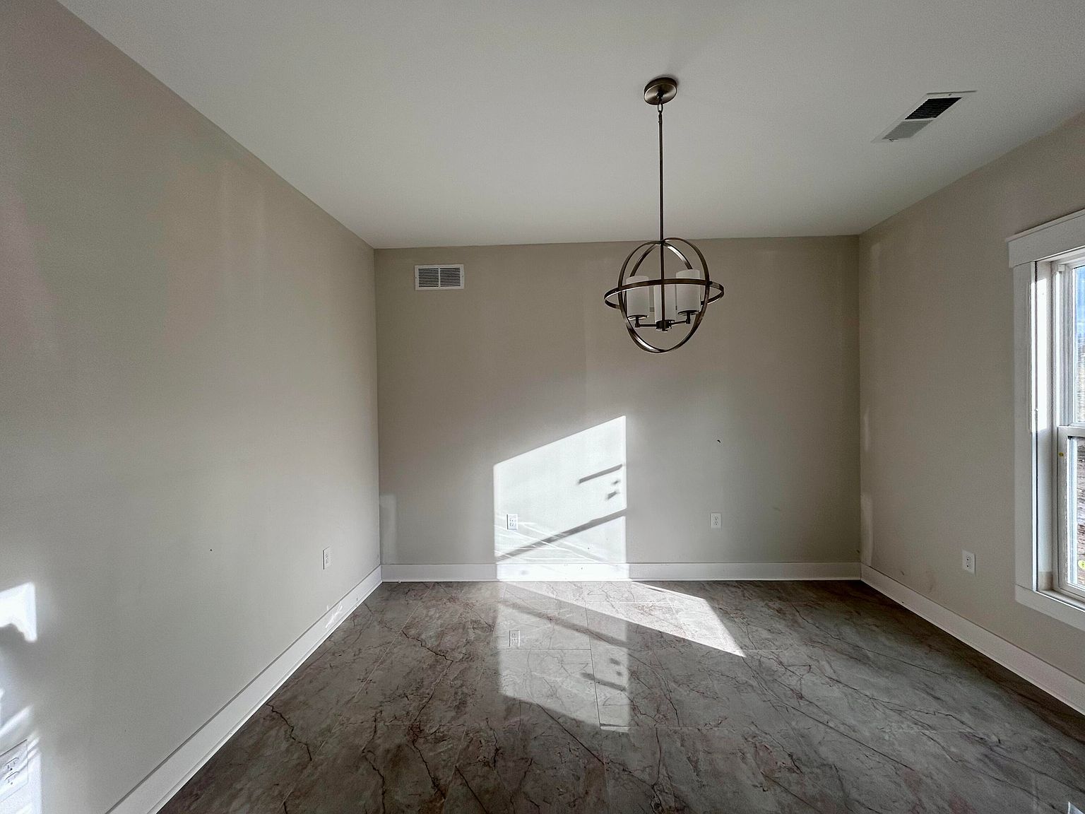 105 Stonegate Dr Danville, KY 40422 - Thumbnail 3