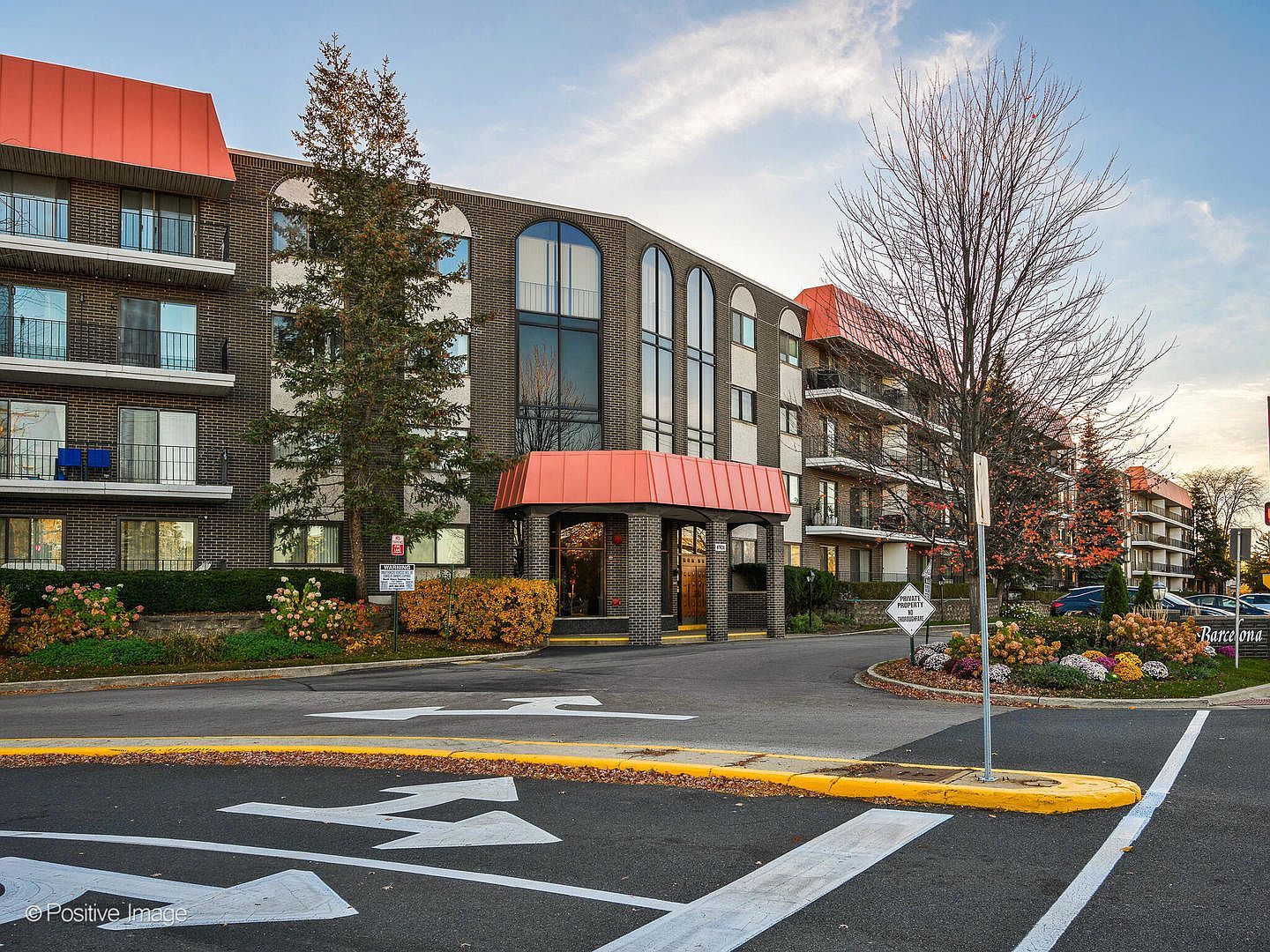 4901 Golf Rd APT 407 Skokie, IL 60077 - Thumbnail 3