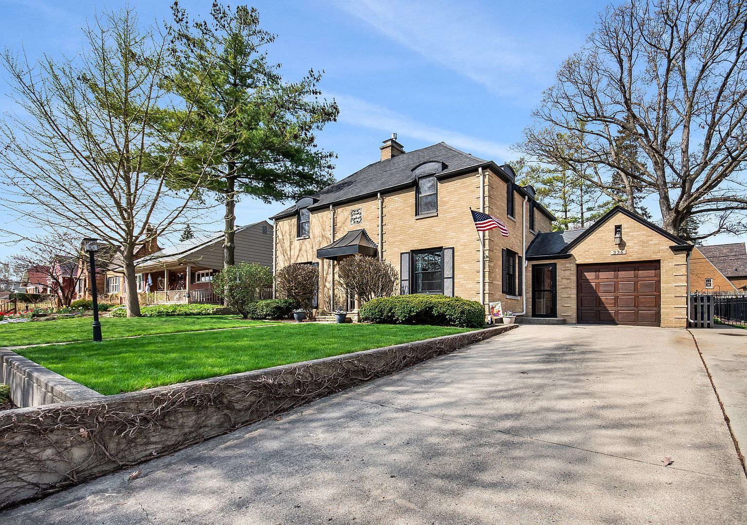 336 Hamilton Ave Elgin, IL 60123 - Thumbnail 3