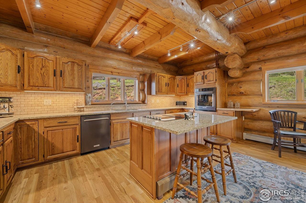 95 Choctaw Rd Lyons, CO 80540 - Thumbnail 3