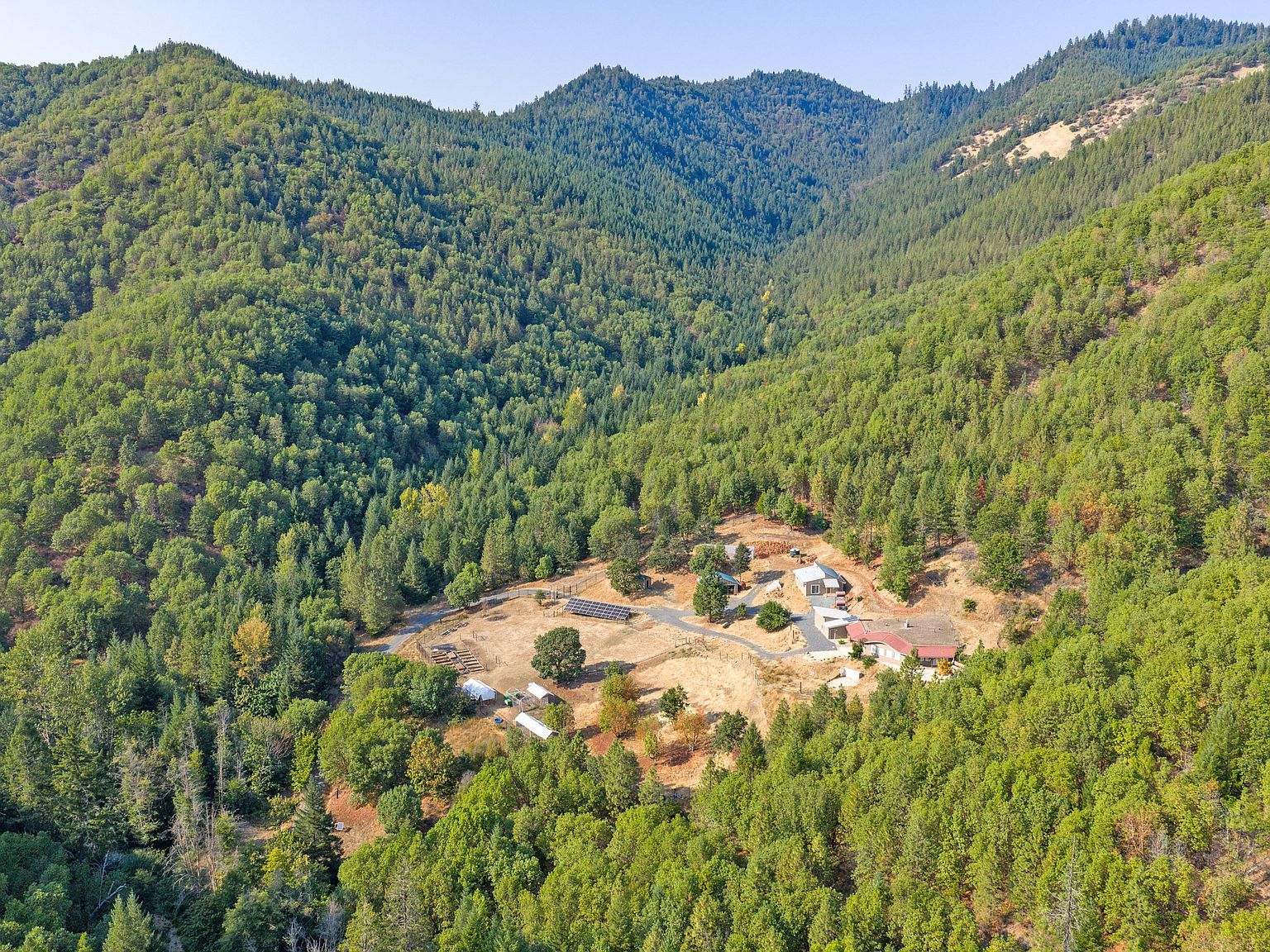 4220 Wards Creek Rd Rogue River, OR 97537 - Thumbnail 3