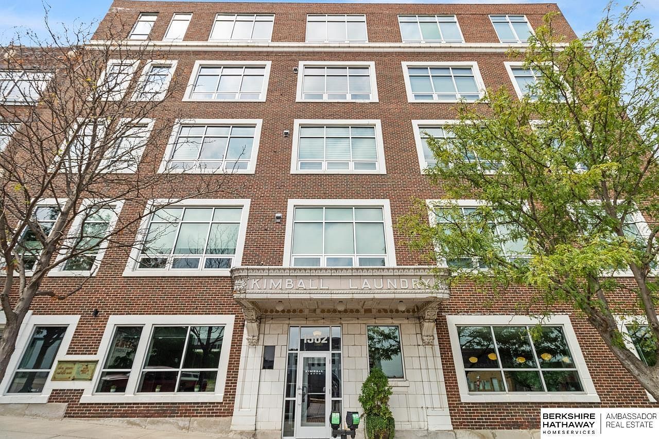 1502 Jones St APT 209 Omaha, NE 68102 - Thumbnail 3