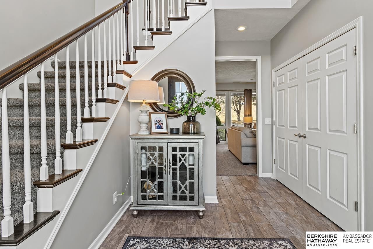 122 S 167th Cir Omaha, NE 68118 - Thumbnail 3