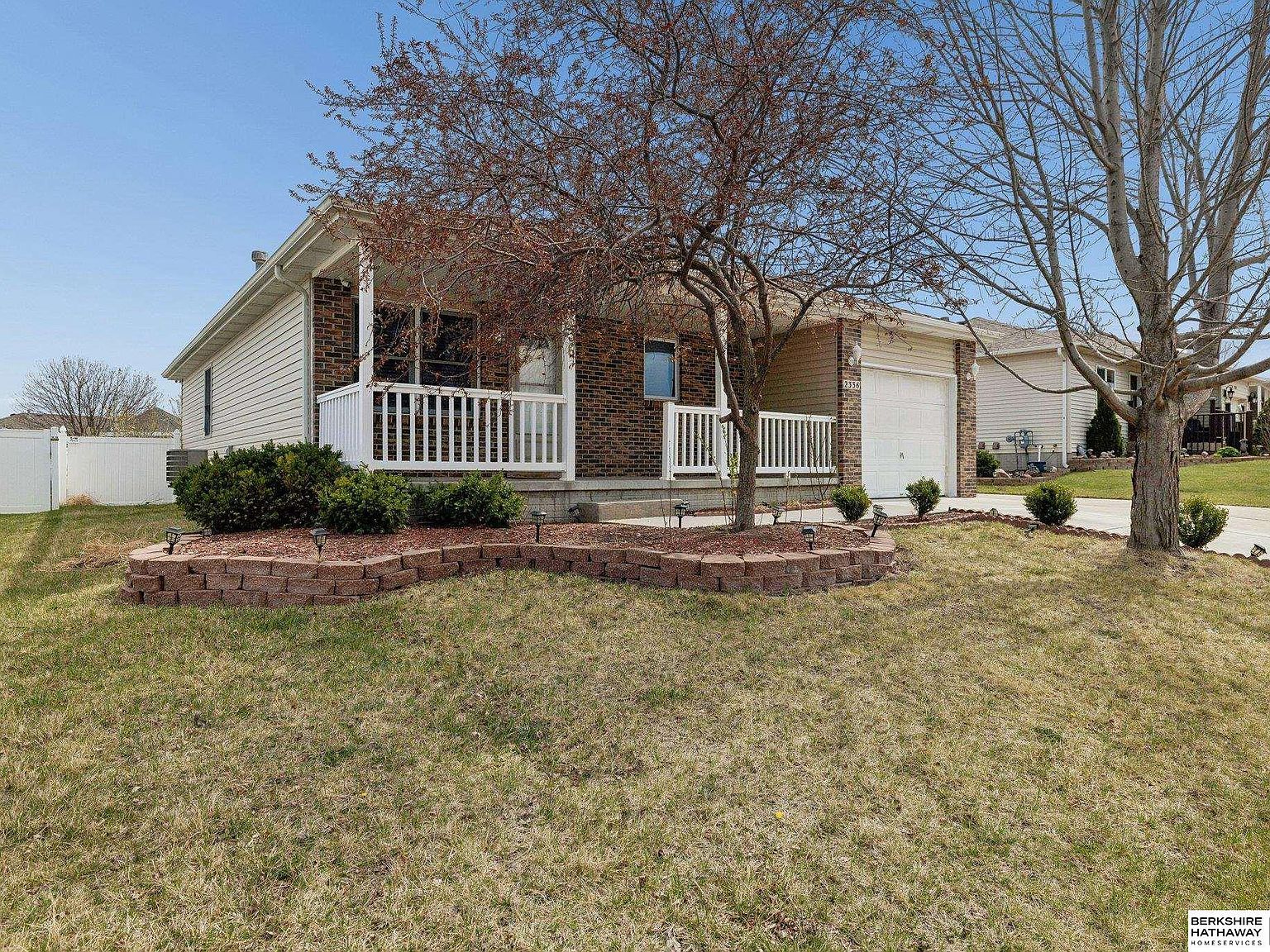 2336 NW 46th St Lincoln, NE 68528 - Thumbnail 3