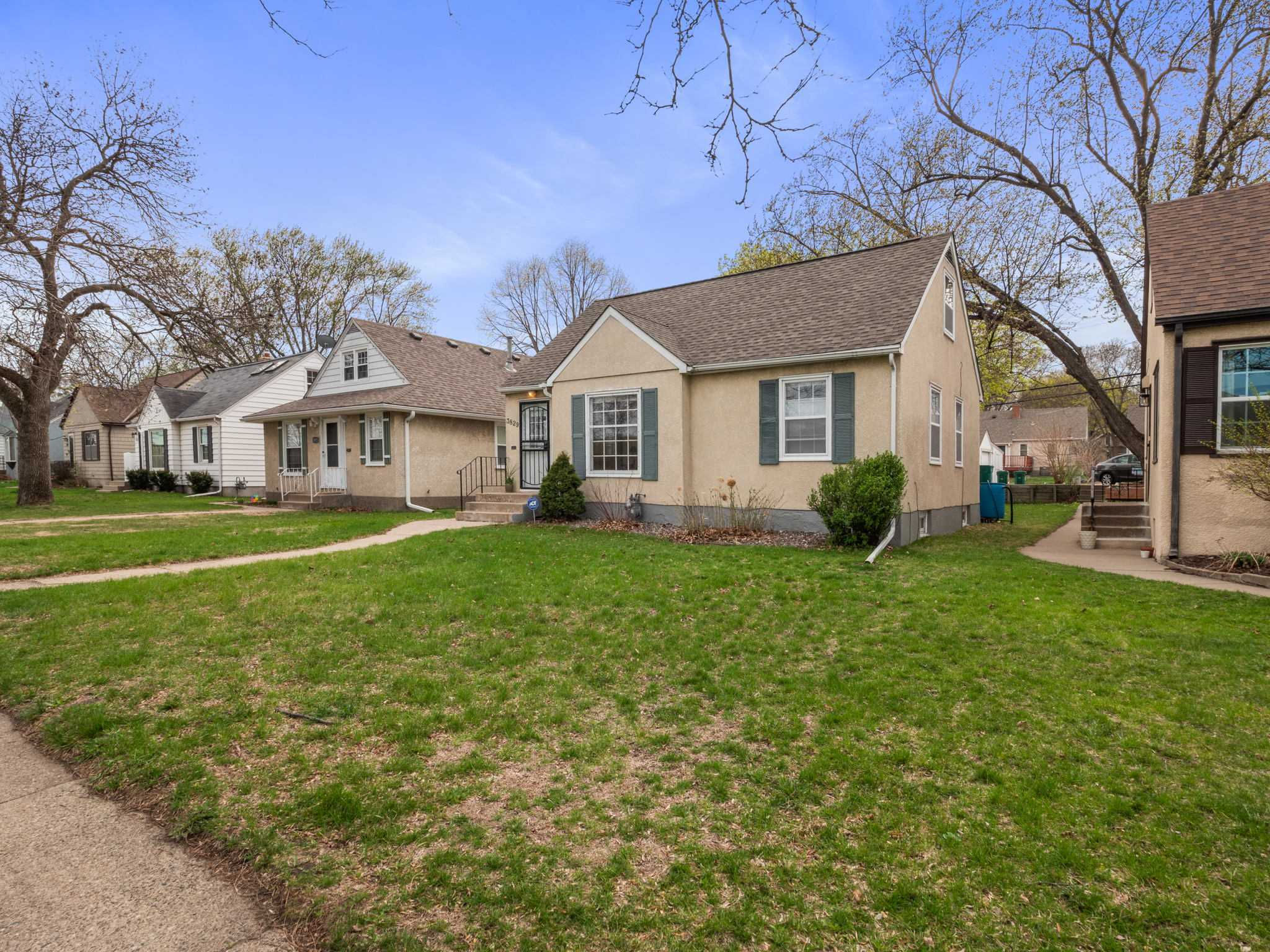 3829 Unity Avenue North, Minneapolis, MN, USA, 55422 - Thumbnail 3