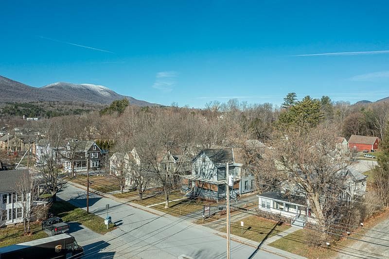 105 Elm St Manchester Center, VT 05255 - Thumbnail 3