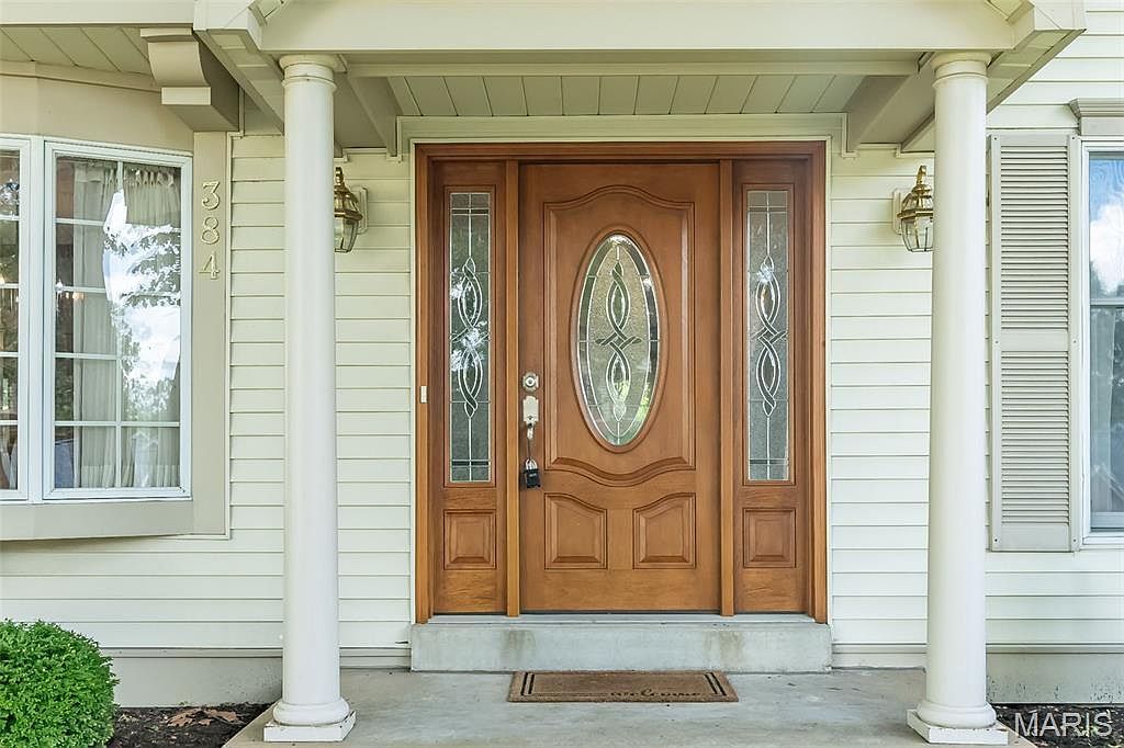 384 Greentrails Dr S Chesterfield, MO 63017 - Thumbnail 3