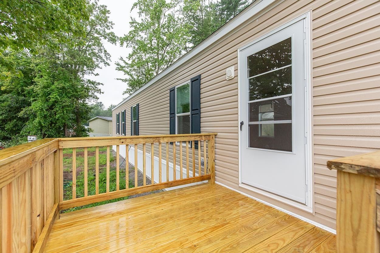 37 Rex Dr Concord, NH 03303 - Thumbnail 3