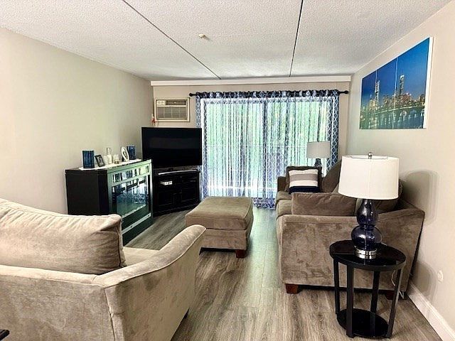 575 Broad St UNIT 215 Weymouth, MA 02189 - Thumbnail 3