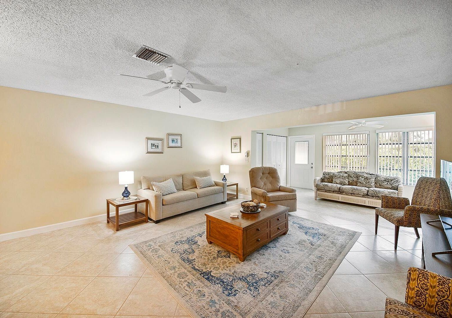 5222 Privet Pl APT B Delray Beach, FL 33484 - Thumbnail 3