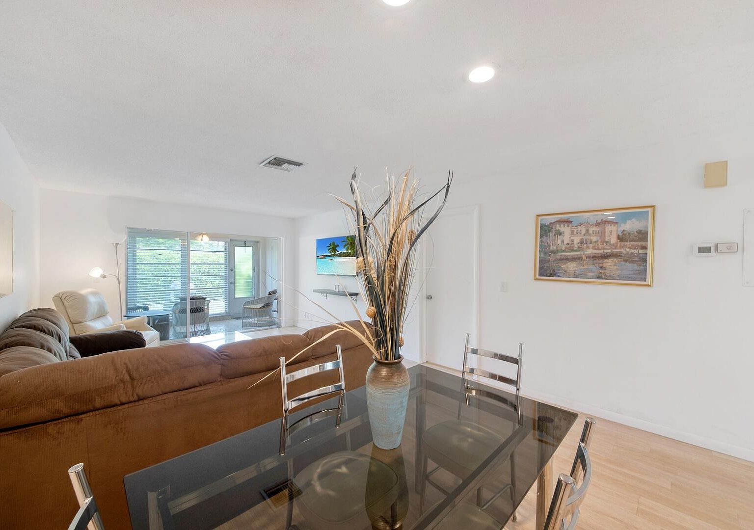 13670 Via Flora APT B Delray Beach, FL 33484 - Thumbnail 3