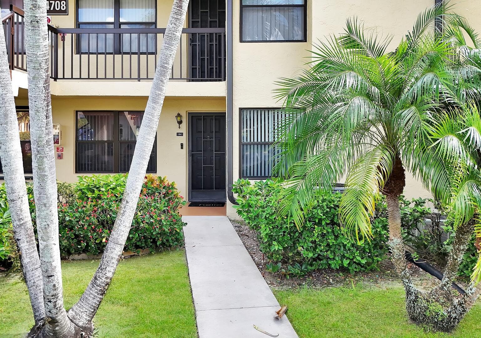 4708 Lucerne Lakes Blvd UNIT 104 Lake Worth, FL 33467 - Thumbnail 3