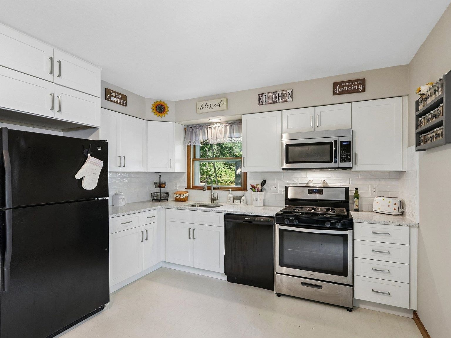 129 Townsend Rd Marmora, NJ 08223 - Thumbnail 3