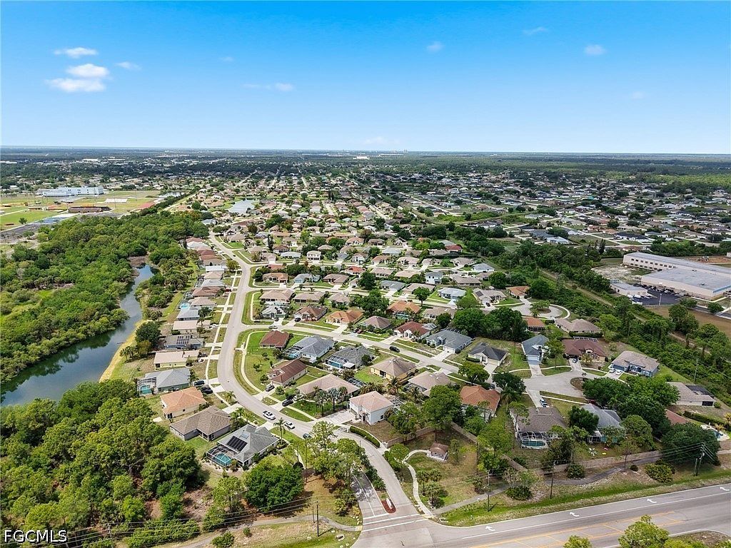 1529 Junior Ct Lehigh Acres, FL 33971 - Thumbnail 3