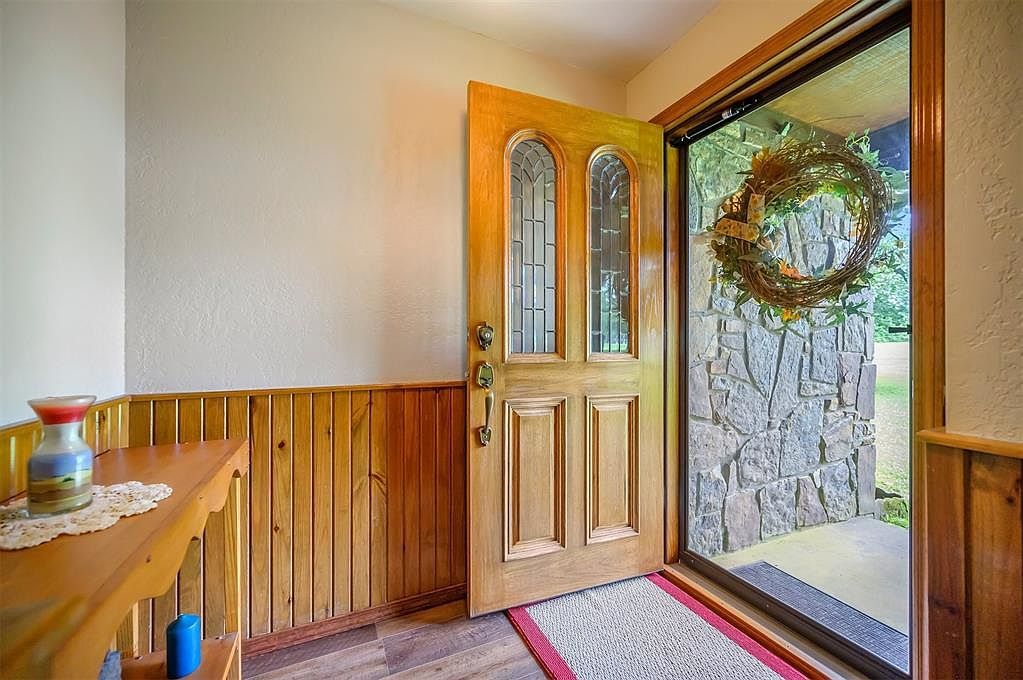 159 Sycamore View Ln Broken Bow, OK 74728 - Thumbnail 3