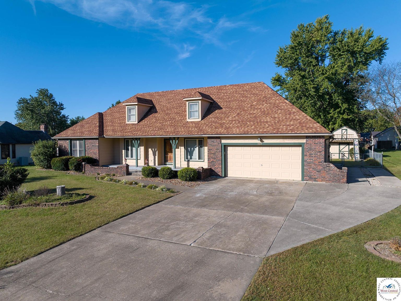 107 S Vansant Rd Clinton, MO 64735 - Thumbnail 3