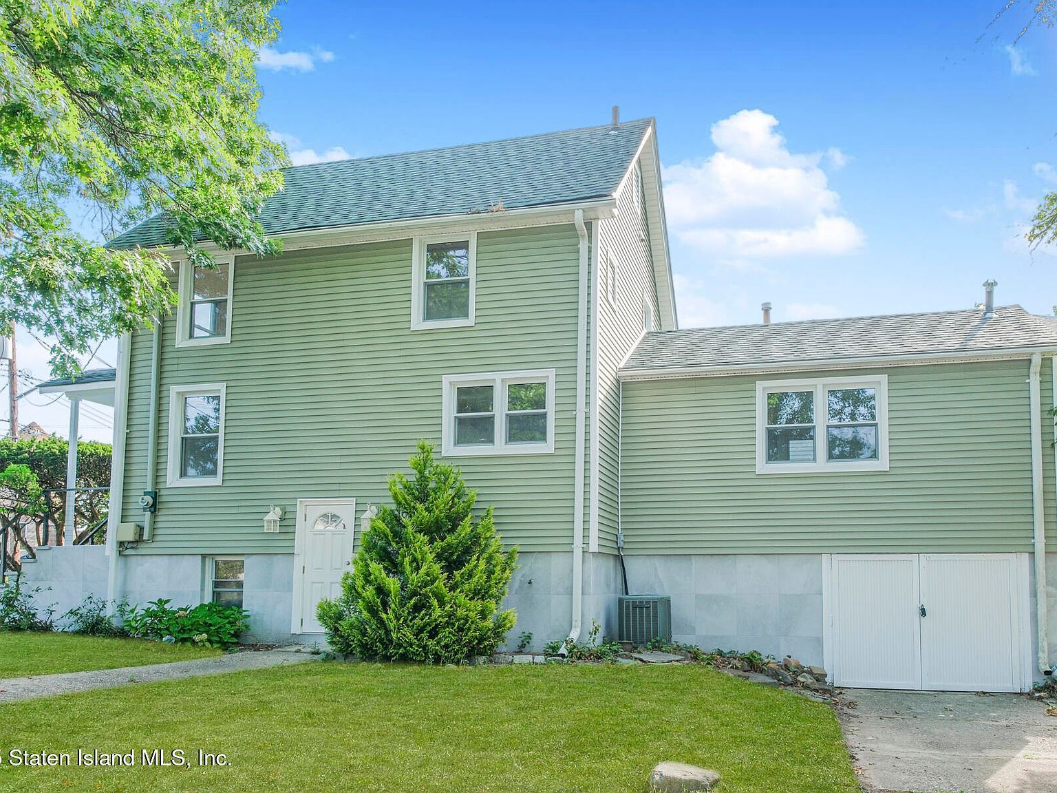 132 Dewey Ave Staten Island, NY 10308 - Thumbnail 3