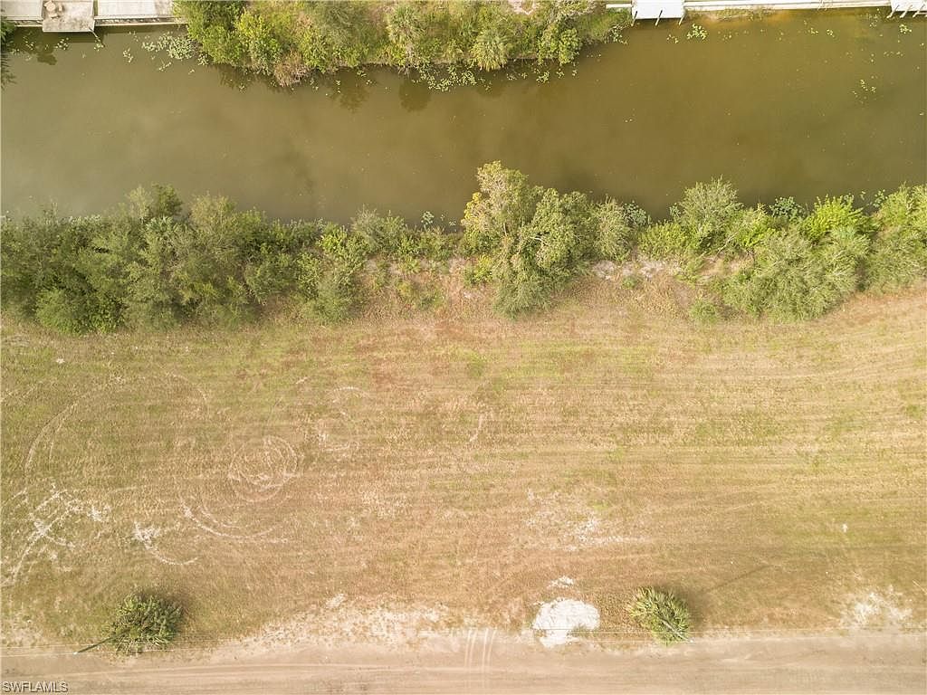 1706 NE 10th Pl Cape Coral, FL 33909 - Thumbnail 3