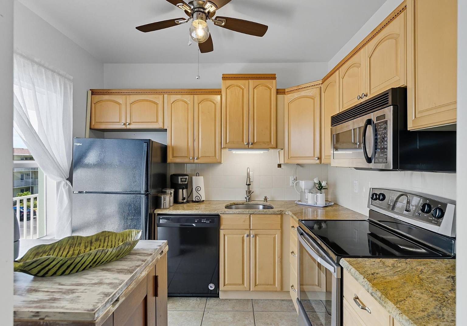 715 S Beach St APT 314D Daytona Beach, FL 32114 - Thumbnail 3