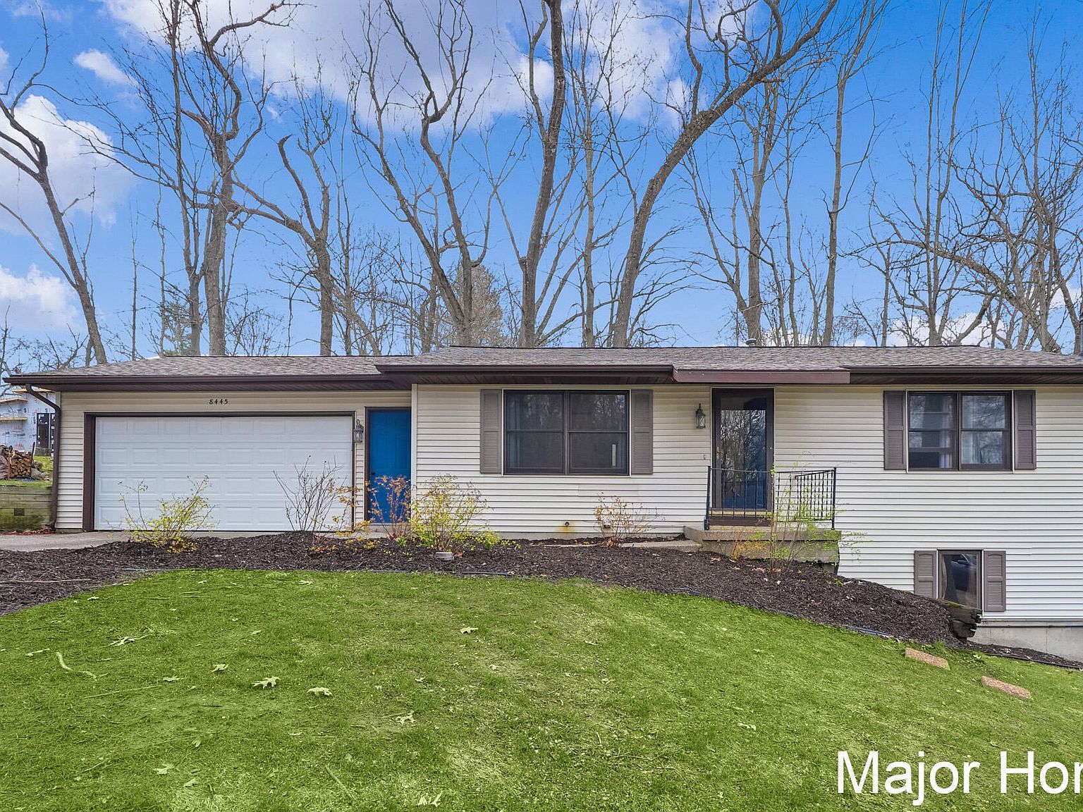 8445 Oakview Ave NE Rockford, MI 49341 - Thumbnail 3