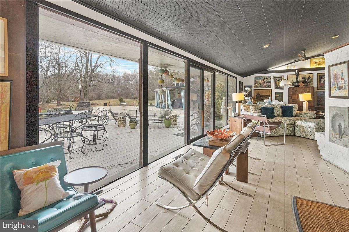 155 Coldspring Rd Fayetteville, PA 17222 - Thumbnail 3