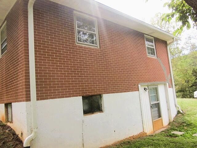 4043 Henry Rd Henry, VA 24102 - Thumbnail 3