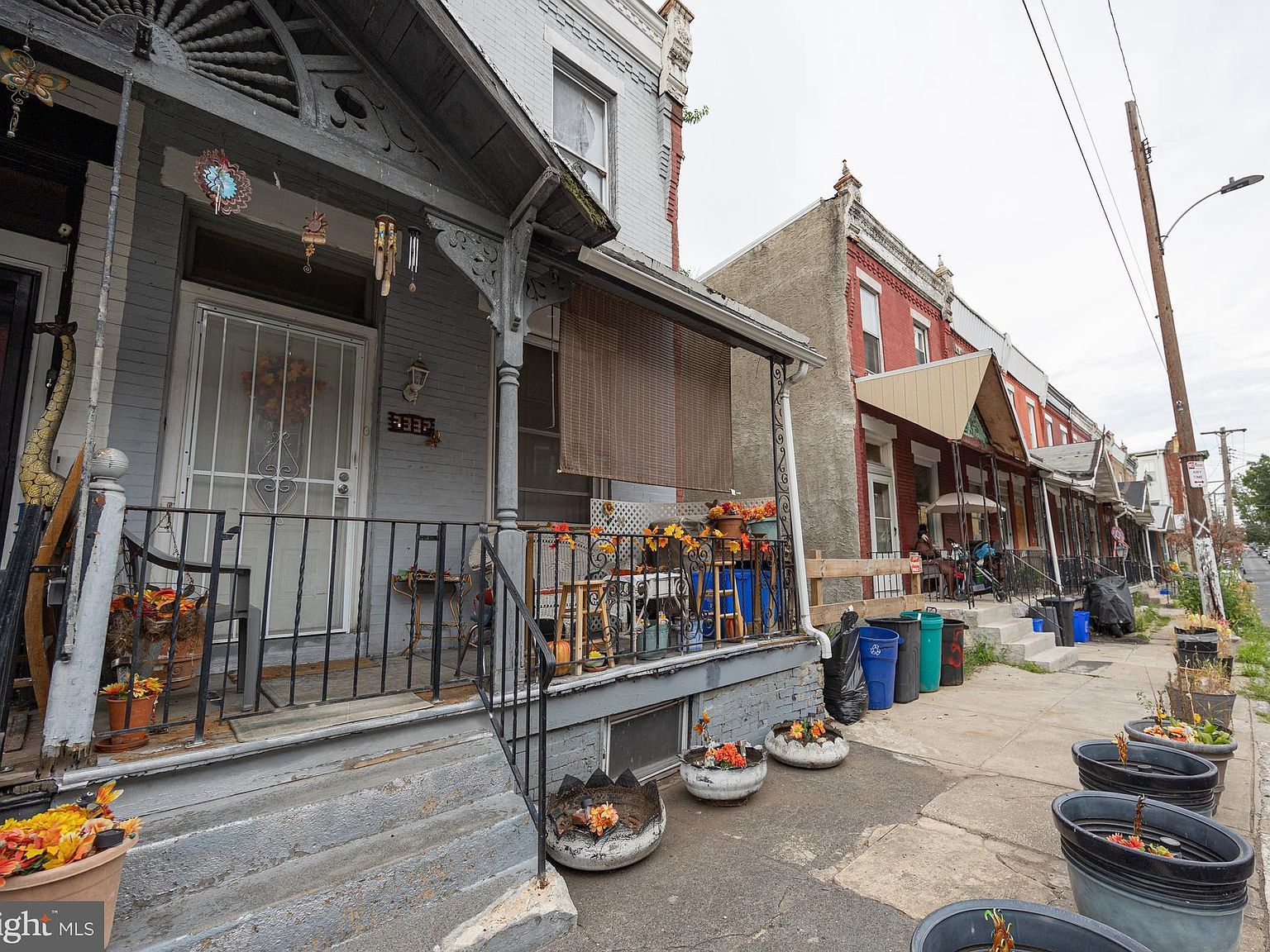 3332 N Sydenham St Philadelphia, PA 19140 - Thumbnail 3