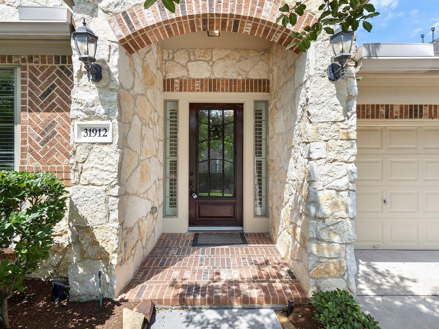 31912 Burnt Wood Ct Conroe, TX 77385 - Thumbnail 3