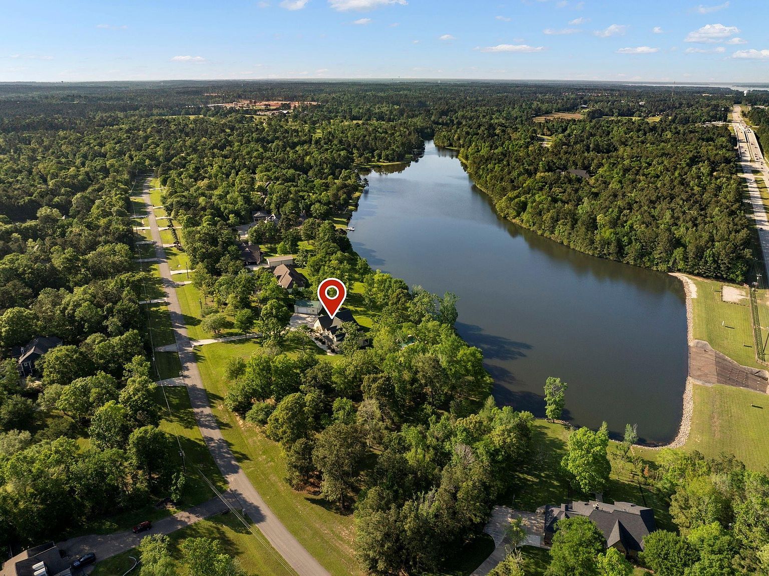 132 Lyndsey Dr Montgomery, TX 77316 - Thumbnail 3