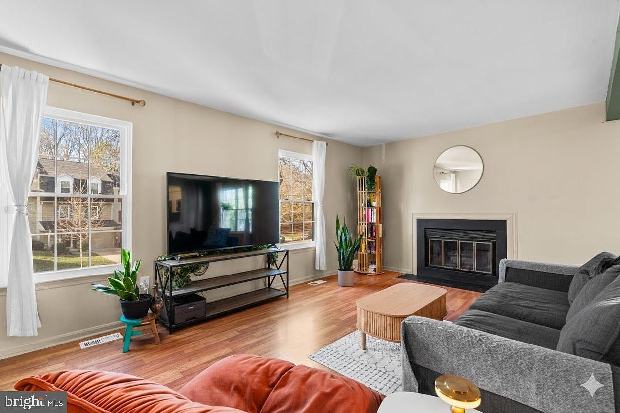 10314 College Sq Columbia, MD 21044 - Thumbnail 3