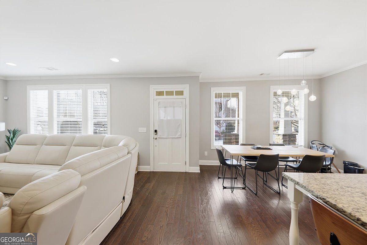 2032 Stanfield Ave NW Atlanta, GA 30318 - Thumbnail 3