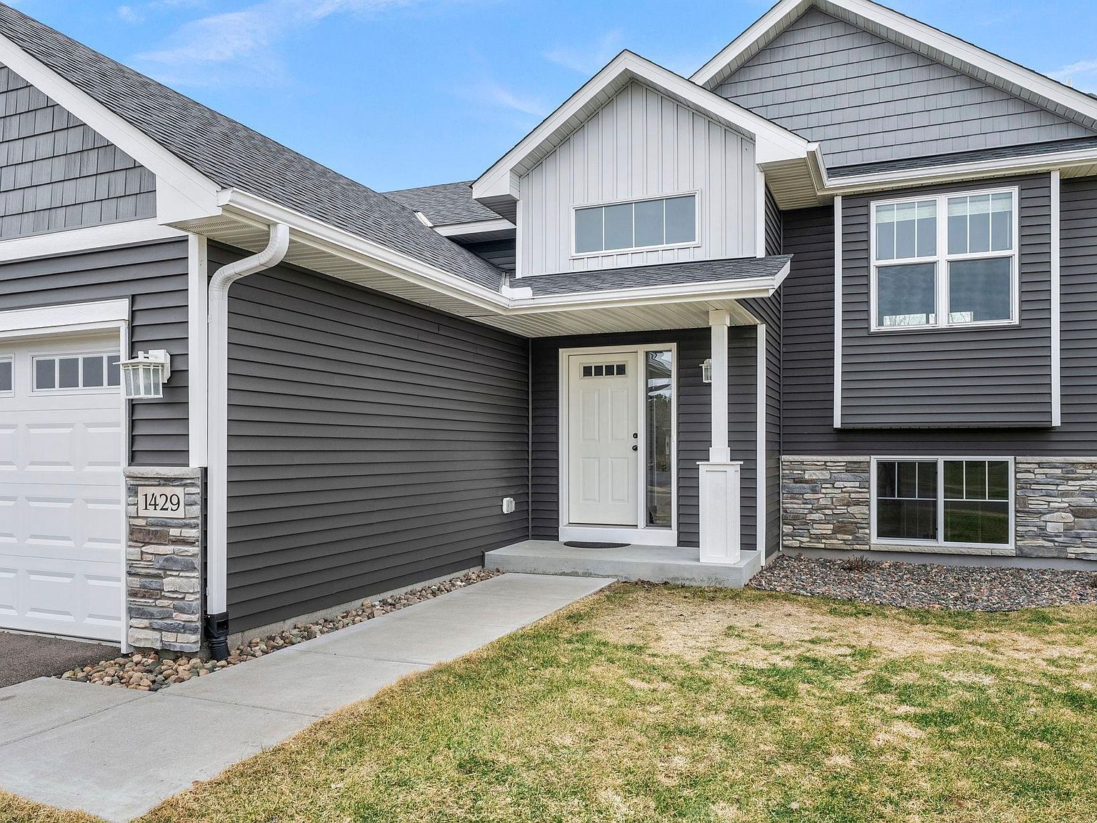 1429 18th Ave SE Cambridge, MN 55008 - Thumbnail 3