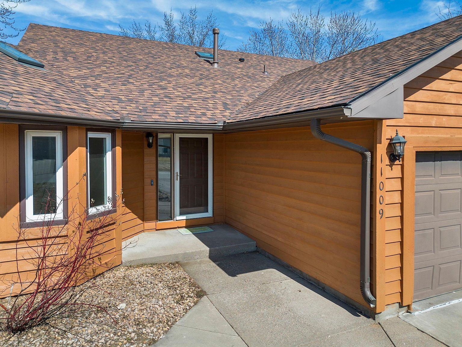 11009 Rhode Island Cir N Champlin, MN 55316 - Thumbnail 3