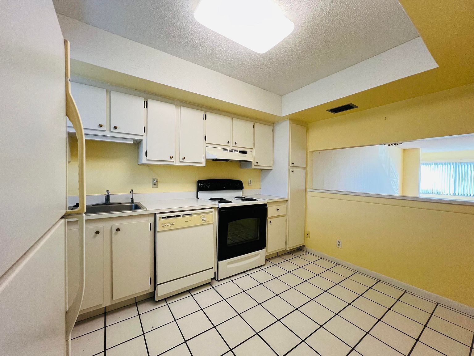 3154 Via Poinciana APT 306 Lake Worth, FL 33467 - Thumbnail 3