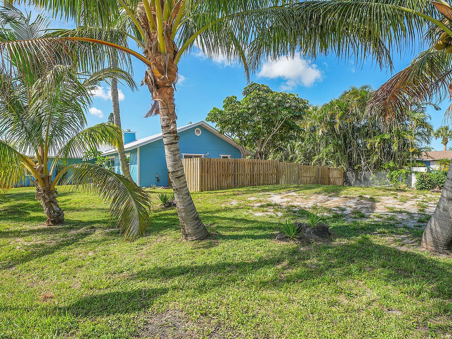 5801 SE Cable Dr Stuart, FL 34997 - Thumbnail 3