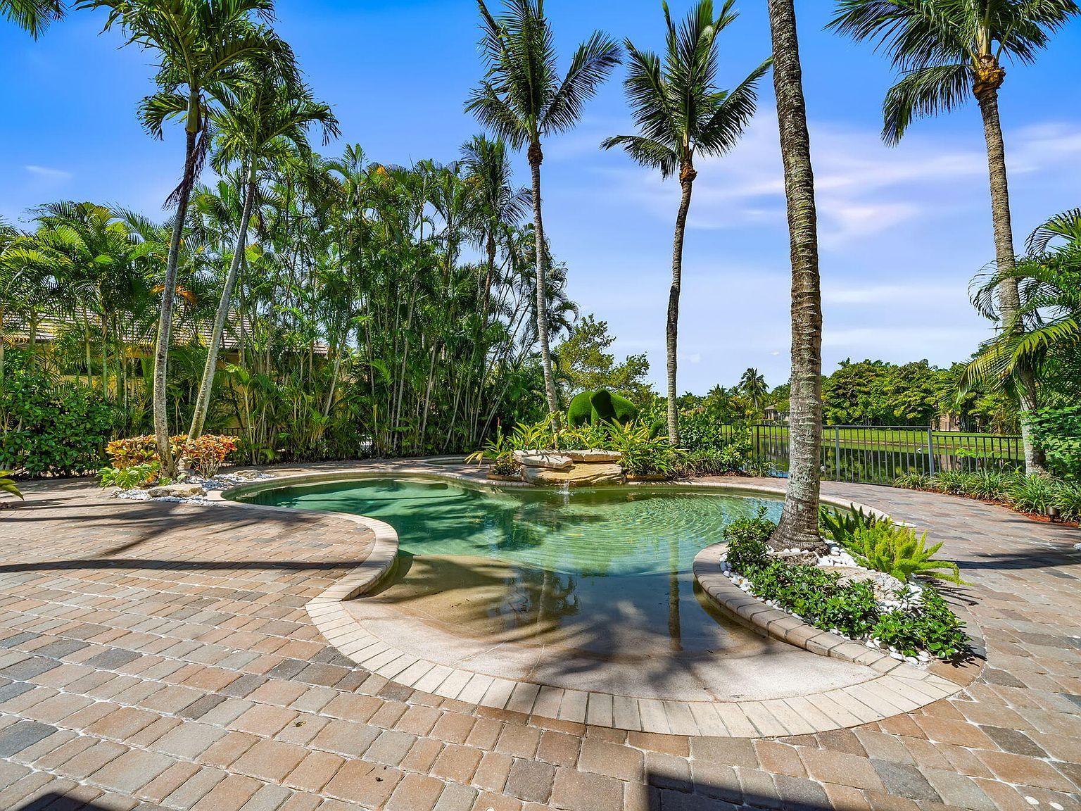 10741 Versailles Blvd Wellington, FL 33449 - Thumbnail 3